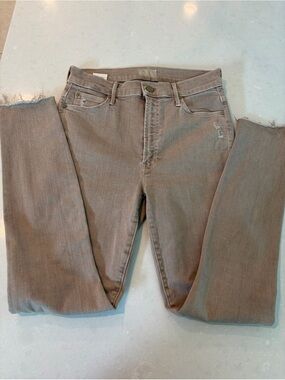 MOTHER the Stunner Zip Ankle Step Fray Jeans in Taupe